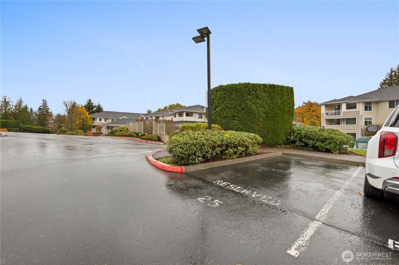 2244 SE 132nd Avenue #B116, Bellevue, WA 98005