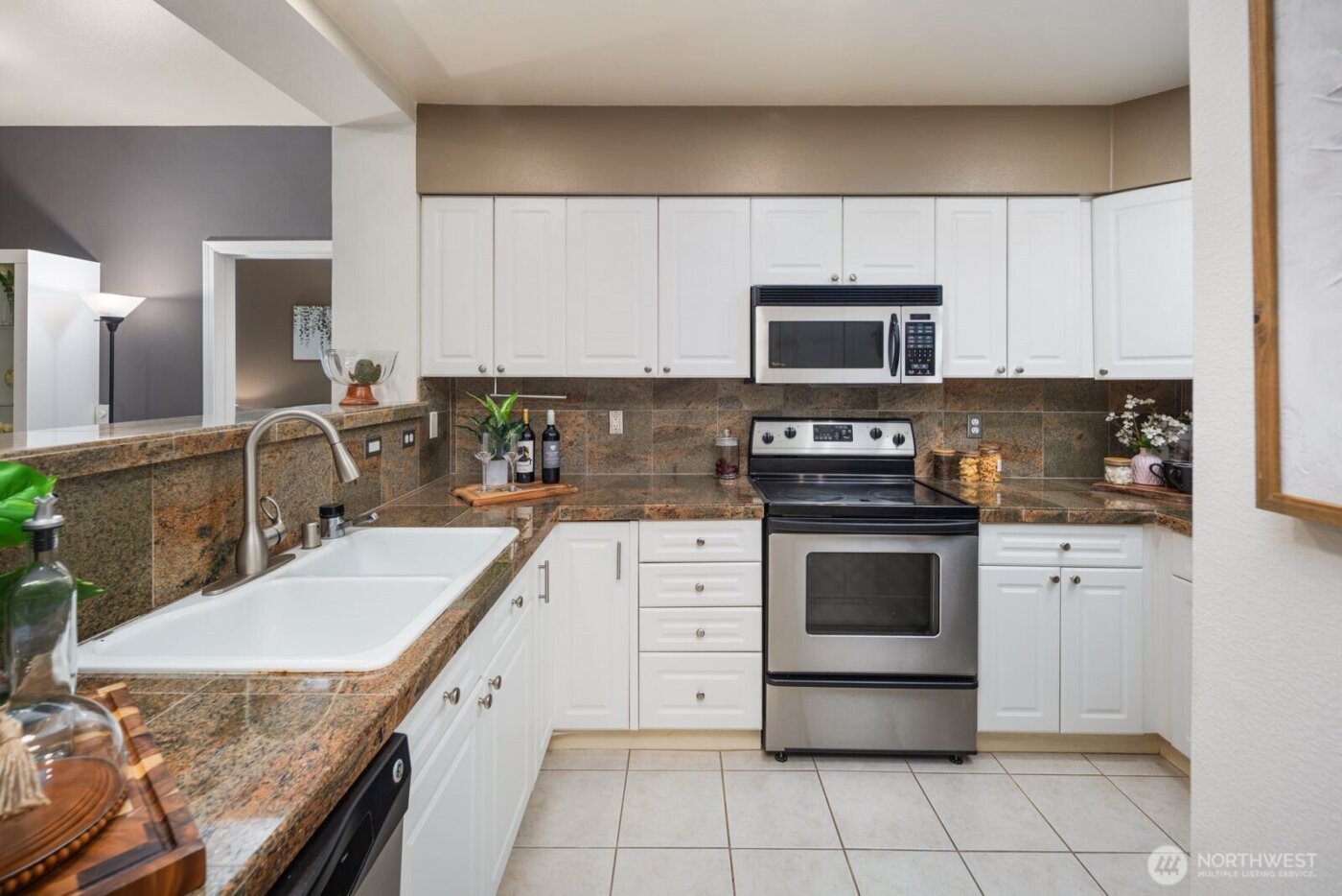 2244 SE 132nd Avenue #B116, Bellevue, WA 98005