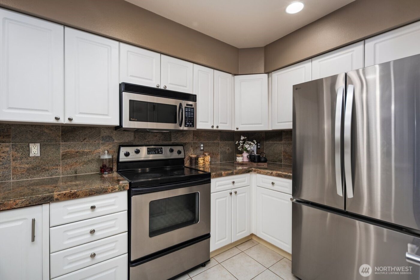 2244 SE 132nd Avenue #B116, Bellevue, WA 98005