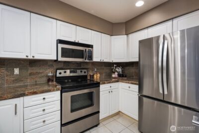 2244 SE 132nd Avenue #B116, Bellevue, WA 98005 - Photo 5