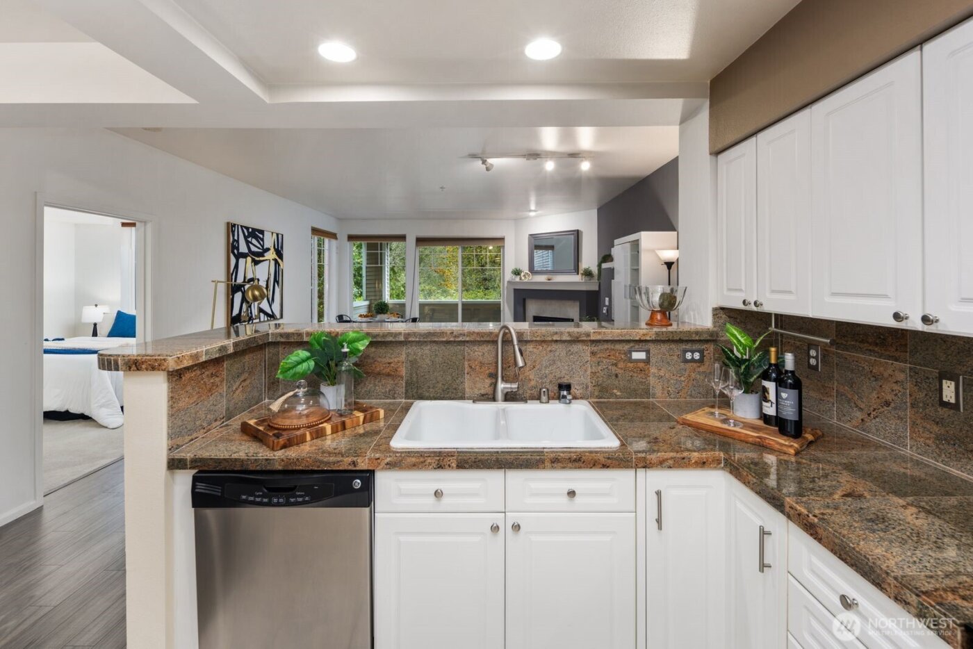 2244 SE 132nd Avenue #B116, Bellevue, WA 98005