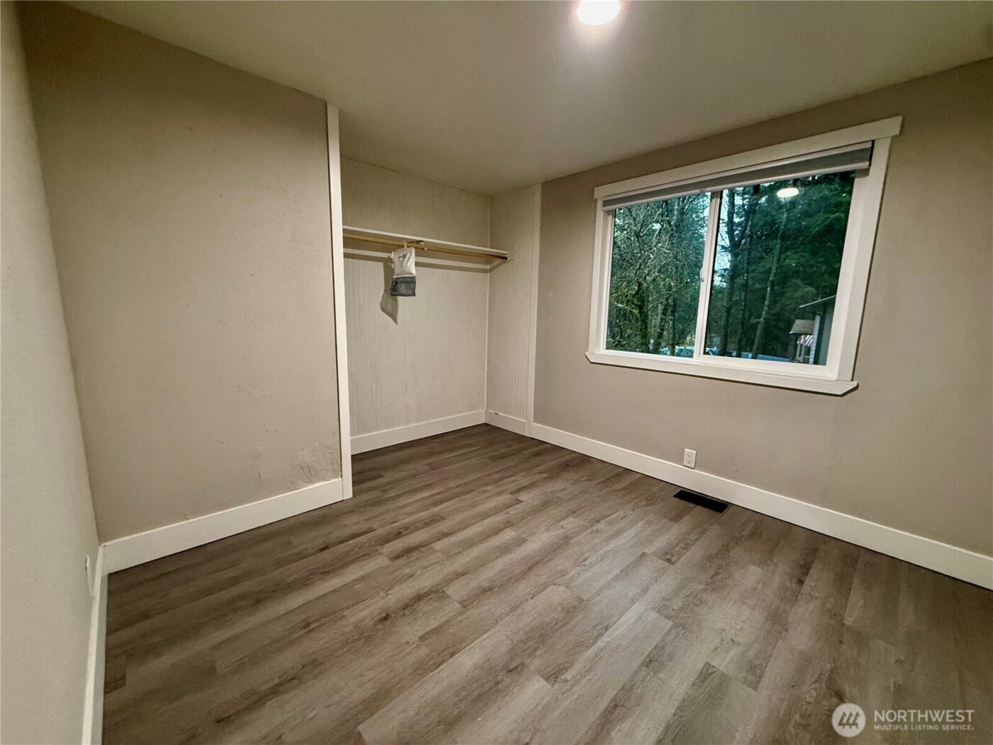 1040 NE Larson Boulevard , Belfair, WA 98528