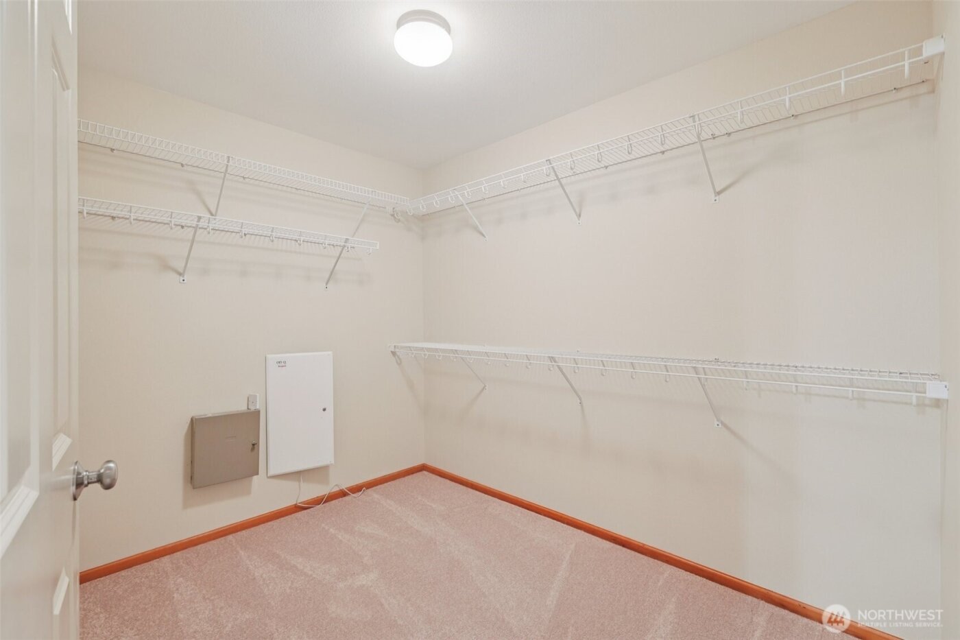 4707 NE 7th Place , Renton, WA 98059-4599