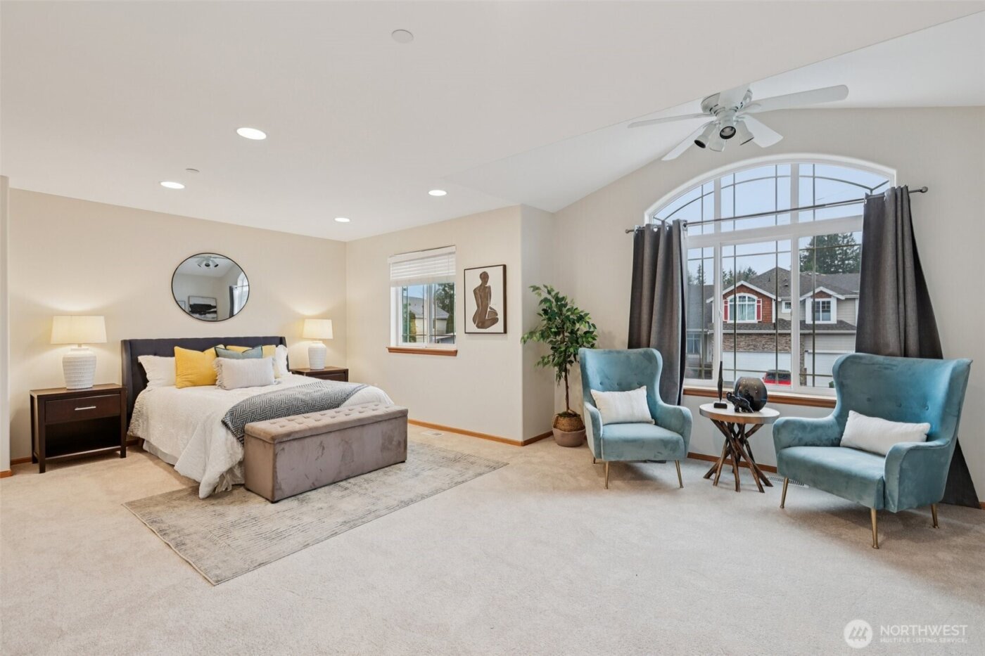 4707 NE 7th Place , Renton, WA 98059-4599