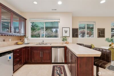 4707 NE 7th Place , Renton, WA 98059-4599 - Photo 32