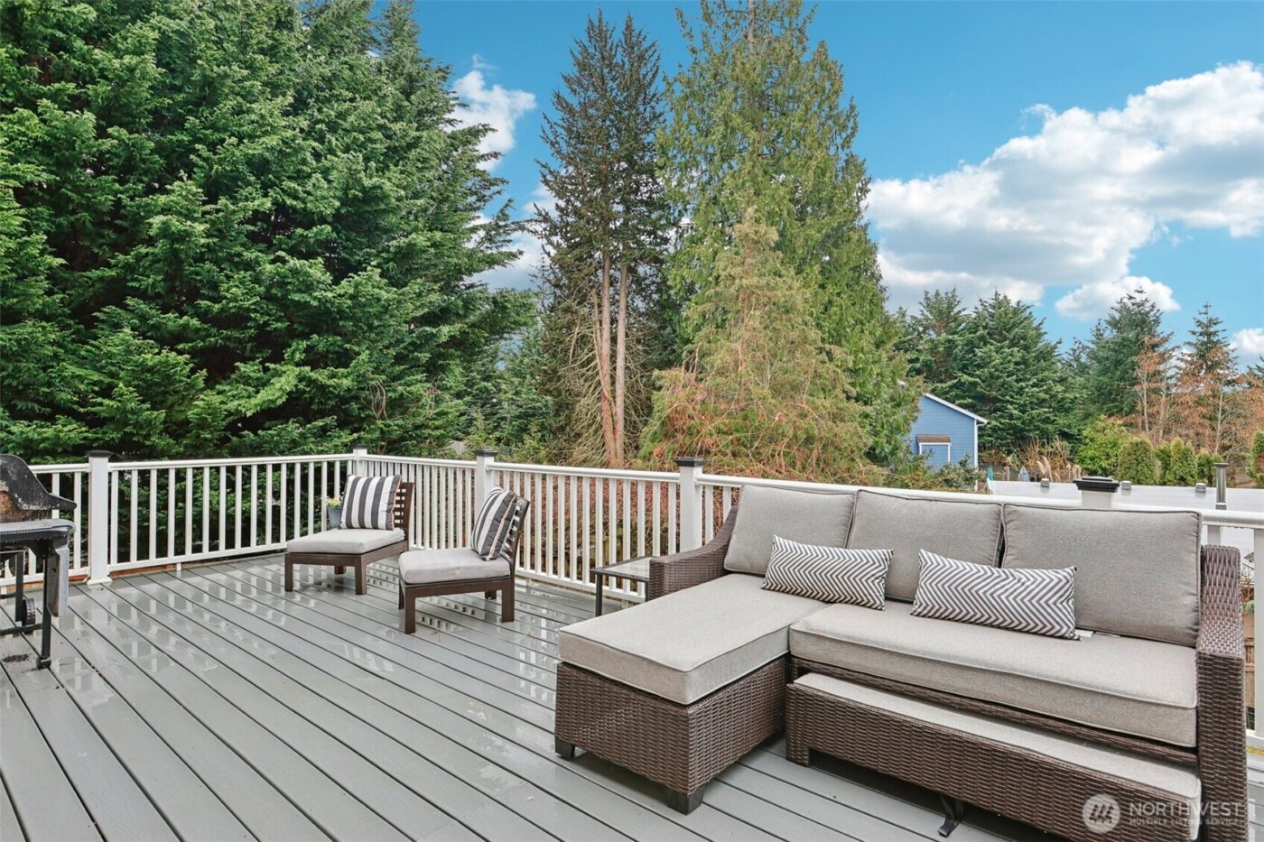 4707 NE 7th Place , Renton, WA 98059-4599