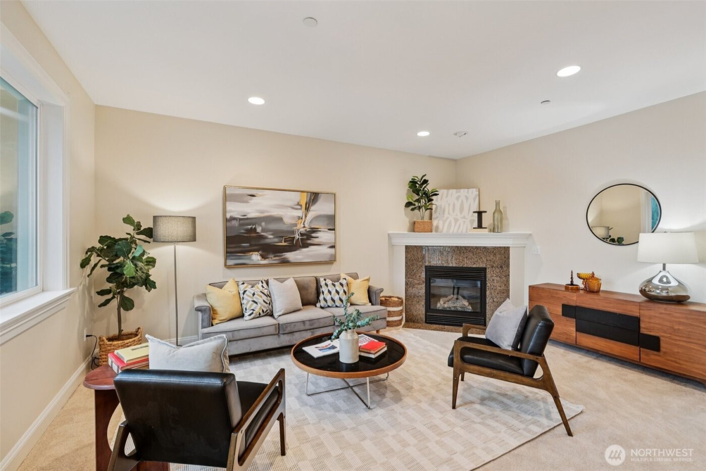 4707 NE 7th Place , Renton, WA 98059-4599