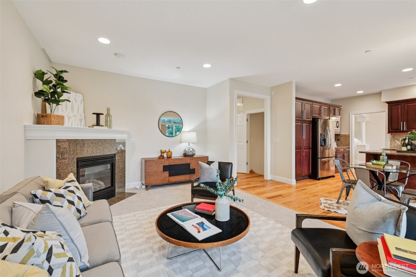 4707 NE 7th Place , Renton, WA 98059-4599