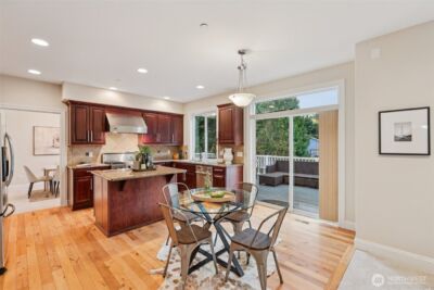 4707 NE 7th Place , Renton, WA 98059-4599 - Photo 8