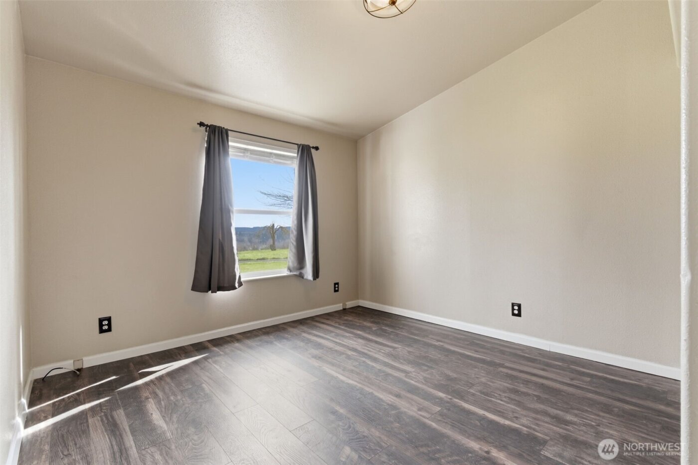 240 Rakoz Road , Toledo, WA 98591