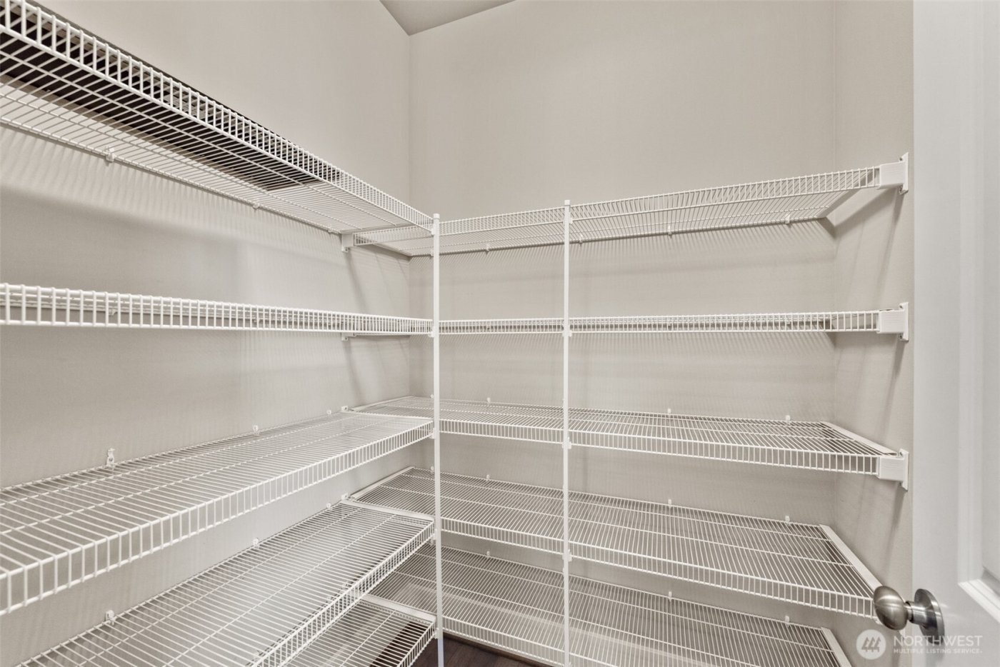 610 Field Place NE, Renton, WA 98059