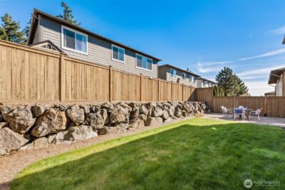 610 Field Place NE, Renton, WA 98059 - Photo 30