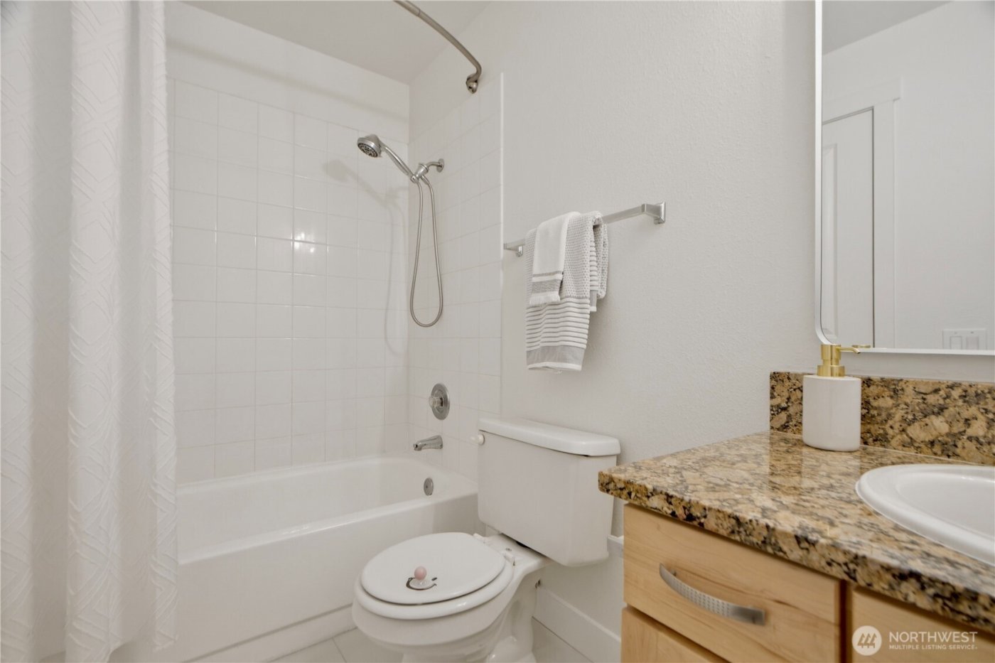 4281 152nd Court SE #3A, Bellevue, WA 98006