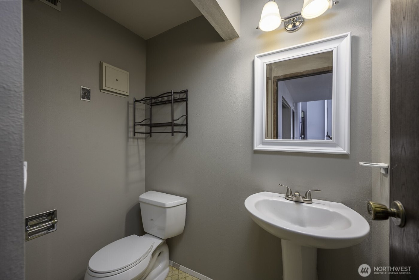 306 Belmont Avenue , Moses Lake, WA 98837