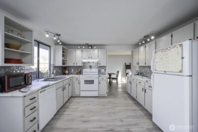 306 Belmont Avenue , Moses Lake, WA 98837 - Photo 5
