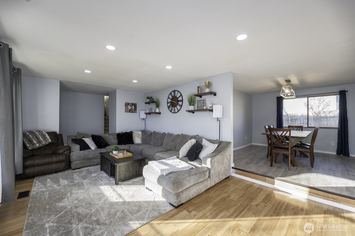 306 Belmont Avenue , Moses Lake, WA 98837