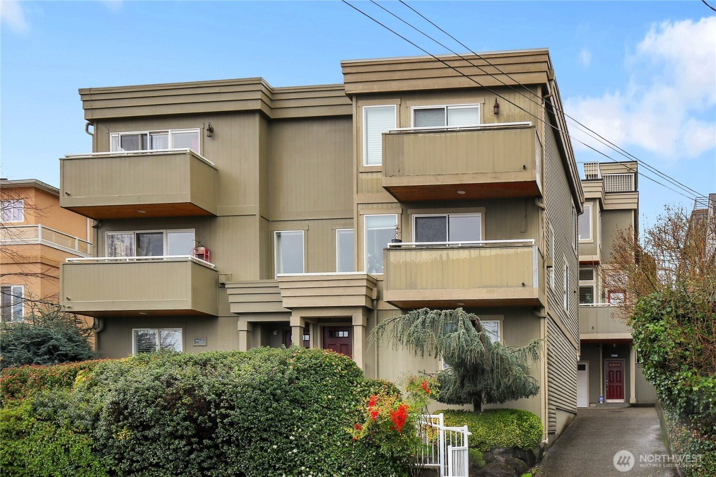 815 2nd Avenue N #A, Seattle, WA 98109