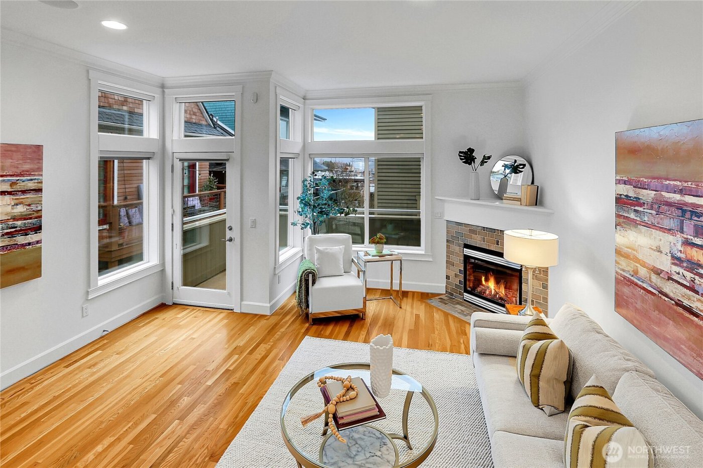 815 2nd Avenue N #A, Seattle, WA 98109