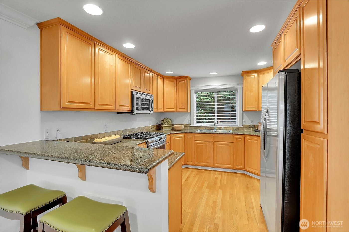 815 2nd Avenue N #A, Seattle, WA 98109