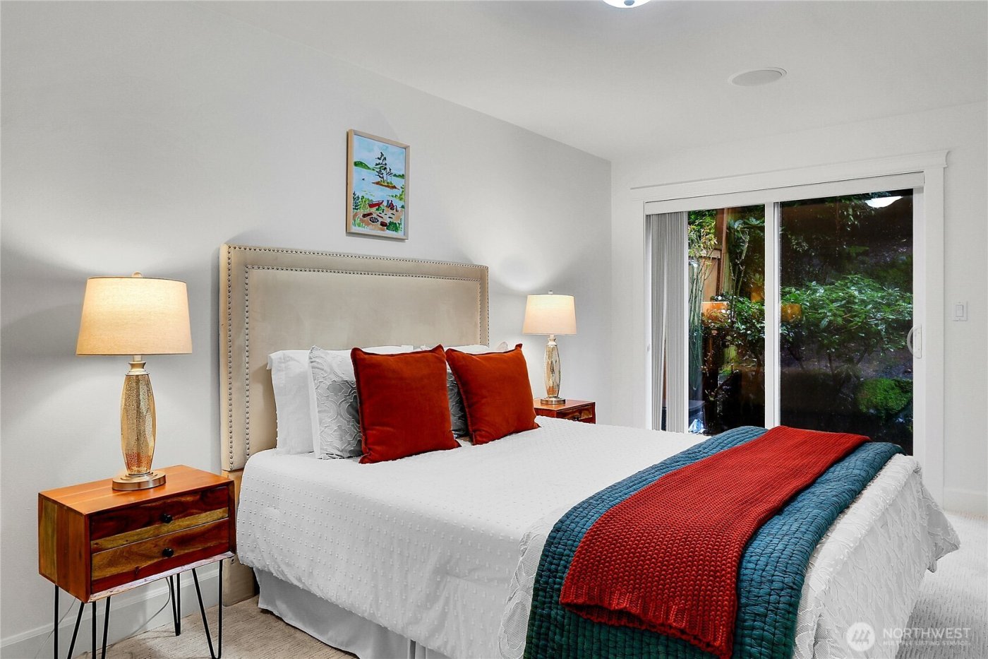 815 2nd Avenue N #A, Seattle, WA 98109