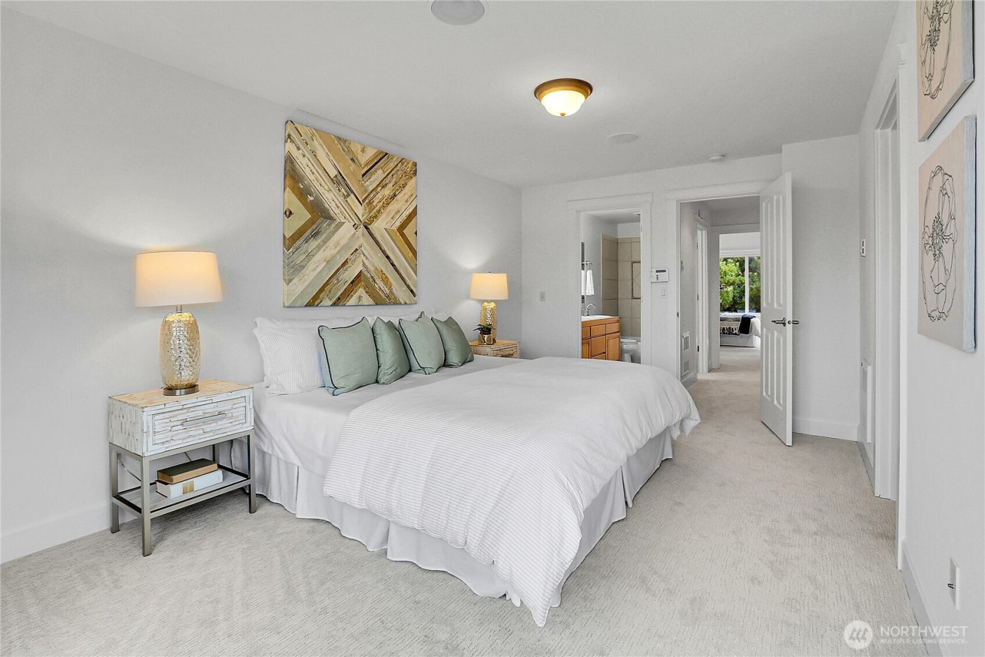 815 2nd Avenue N #A, Seattle, WA 98109