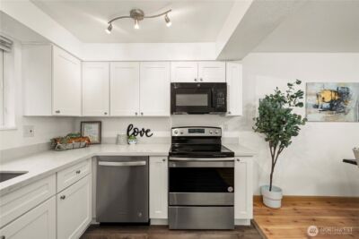 1733 157th Avenue NE #E102, Bellevue, WA 98008 - Photo 15