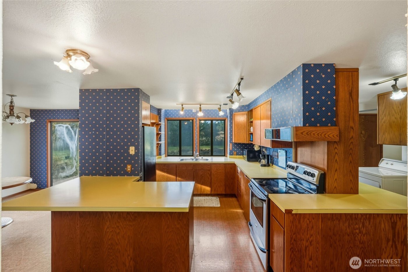 7172 Butler Hill Road , Burlington, WA 98233