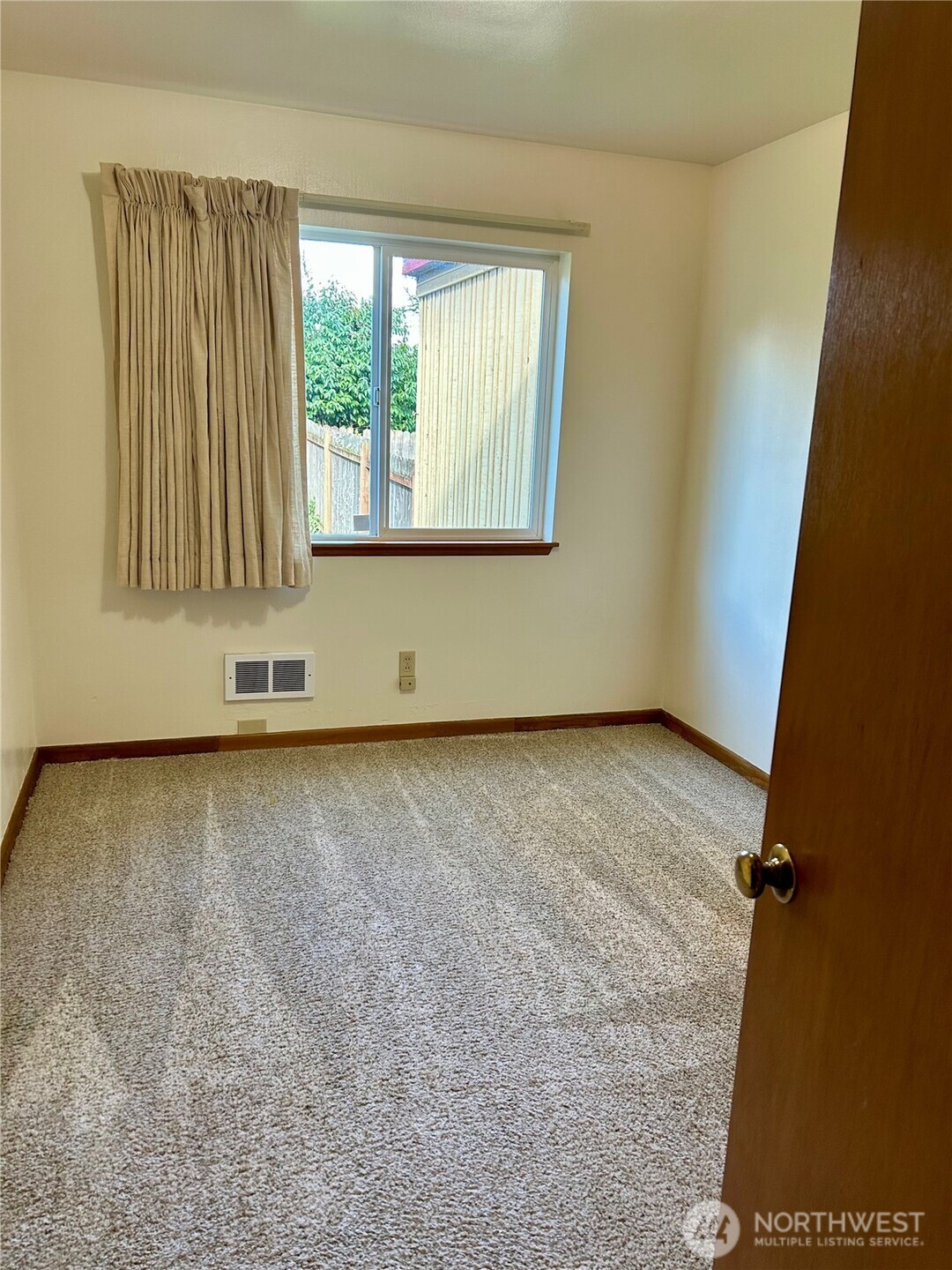 518 520 18th Avenue SE, Olympia, WA 98501