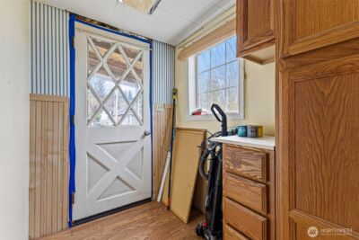 329 SE 2nd Street , South Prairie, WA 98385 - Photo 6