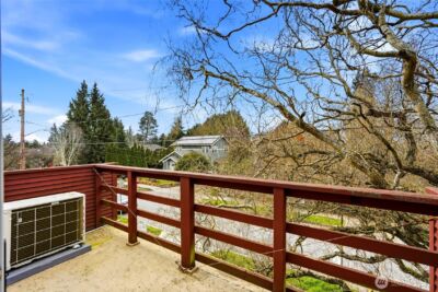 8752 Dayton Avenue N #B, Seattle, WA 98103 - Photo 19