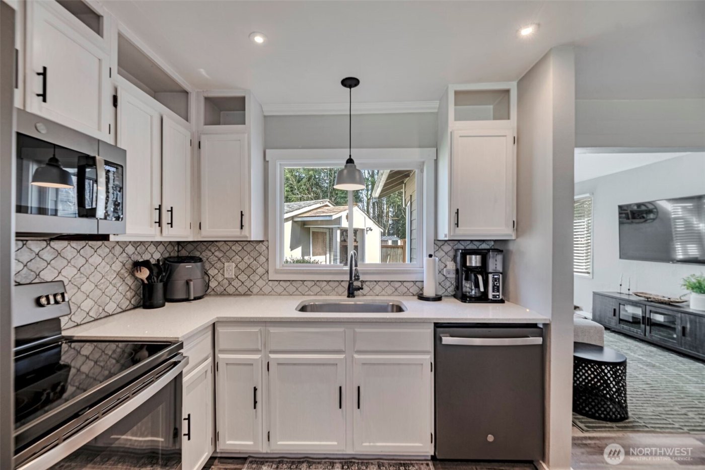 13825 Fender Drive , Lynnwood, WA 98087