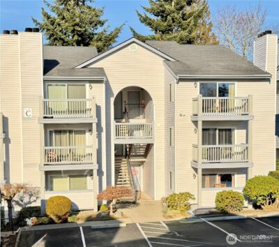 11325 19th Avenue SE #C-211, Everett, WA 98208