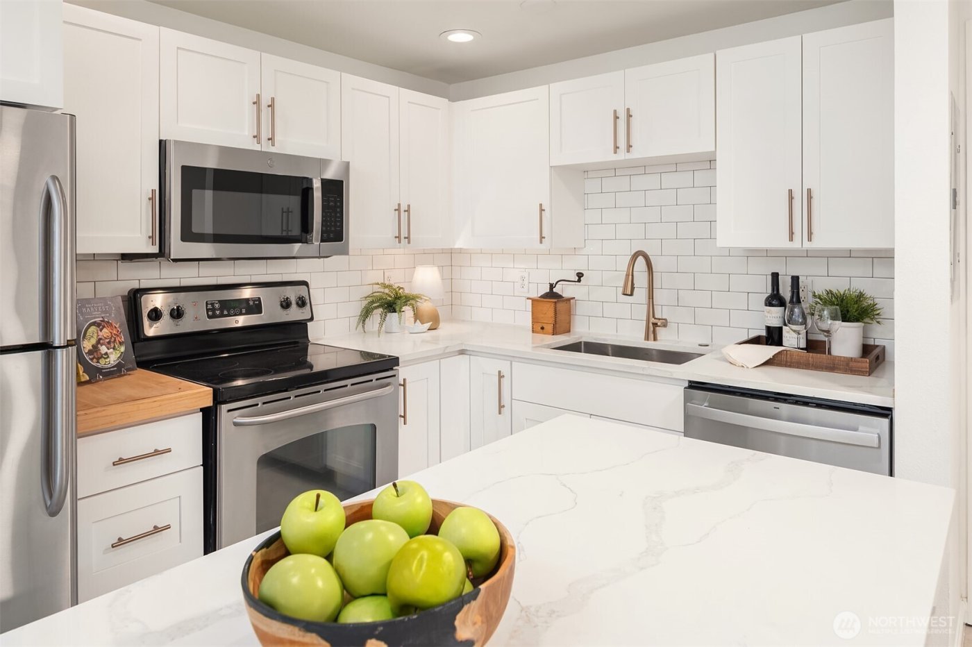 3661 Phinney Avenue N #109, Seattle, WA 98103