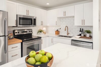 3661 Phinney Avenue N #109, Seattle, WA 98103 - Photo 12