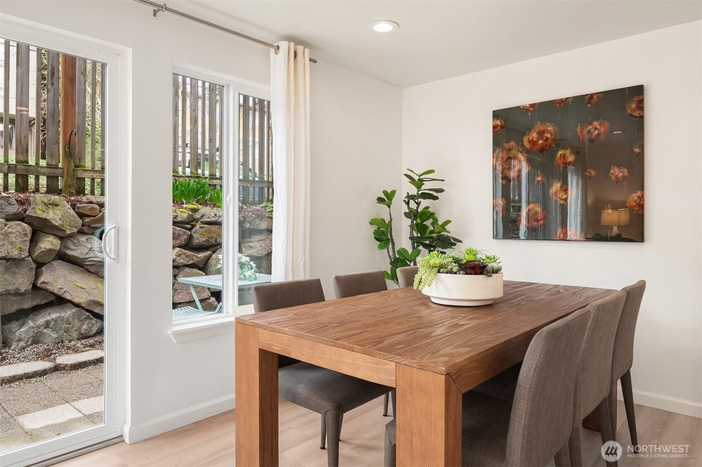 3661 Phinney Avenue N #109, Seattle, WA 98103