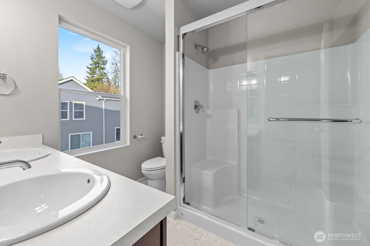 7027 Rainier Drive #G, Everett, WA 98203