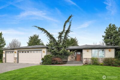 2511 Crescent Street , Ferndale, WA 98248