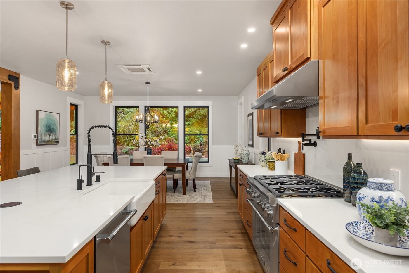 7535 NE West Port Madison Road , Bainbridge Island, WA 98110