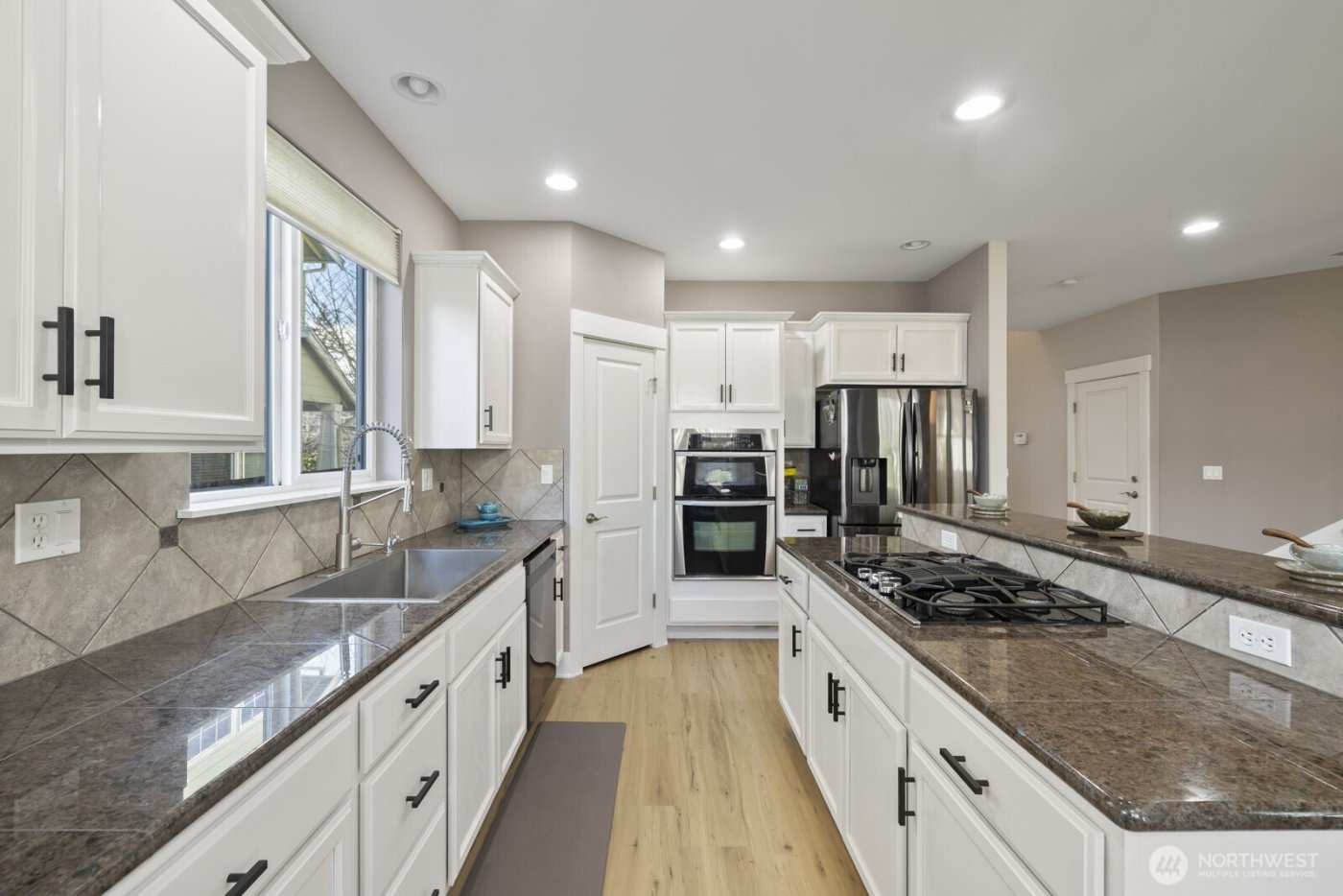 20507 9th Avenue W, Lynnwood, WA 98036