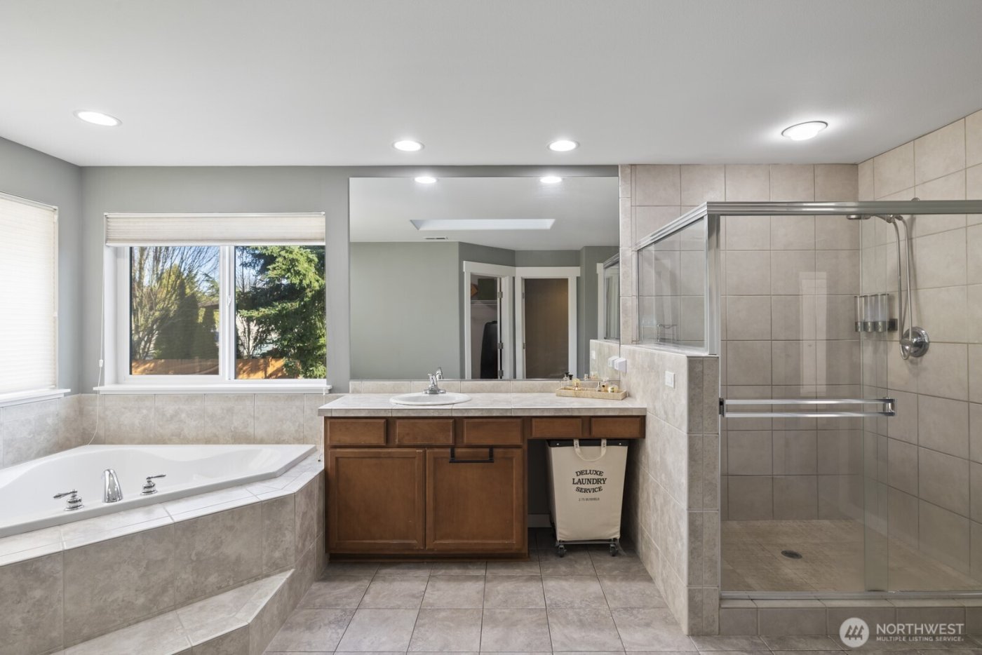 20507 9th Avenue W, Lynnwood, WA 98036