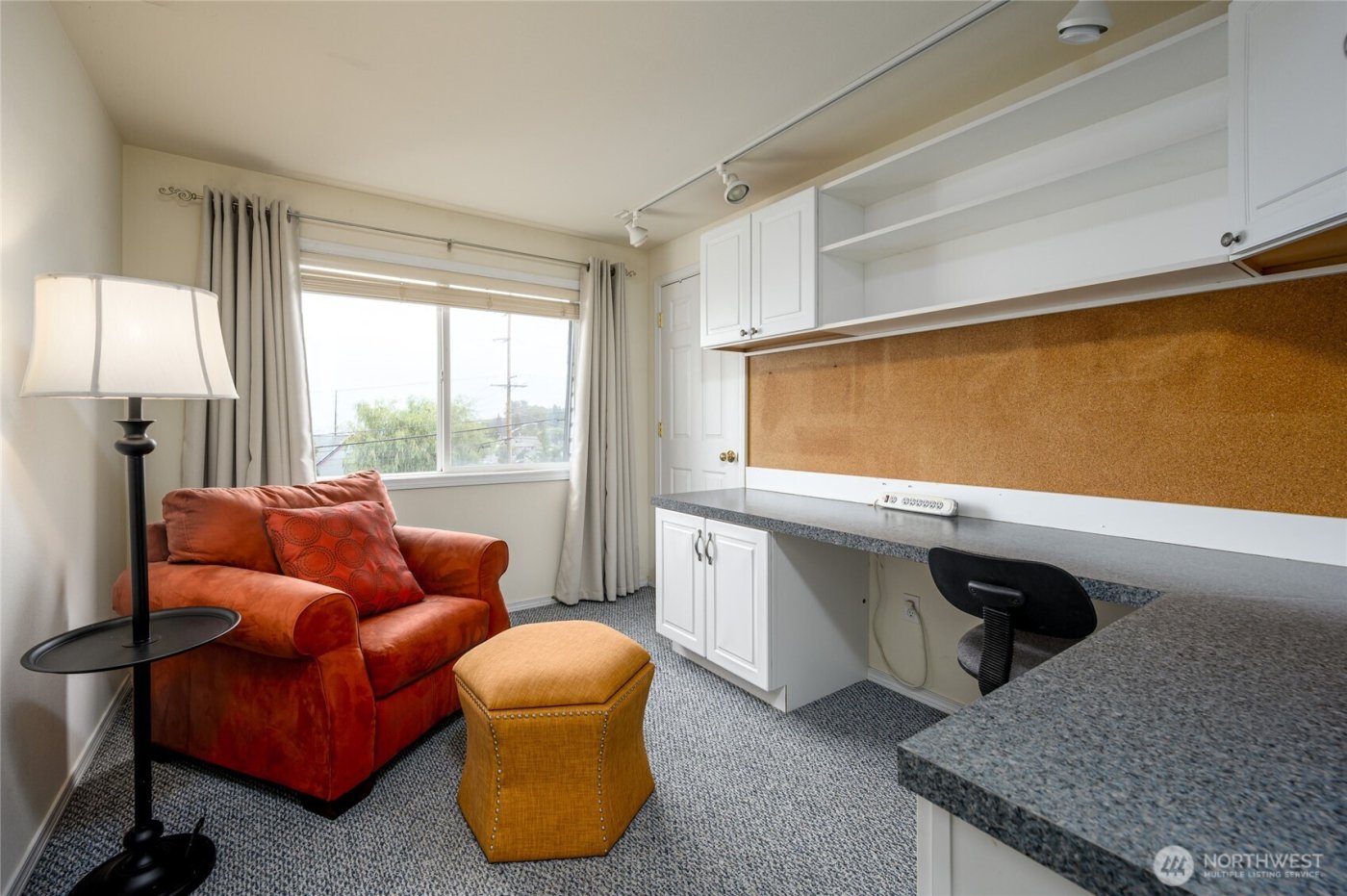 910 34th Street #202, Anacortes, WA 98221