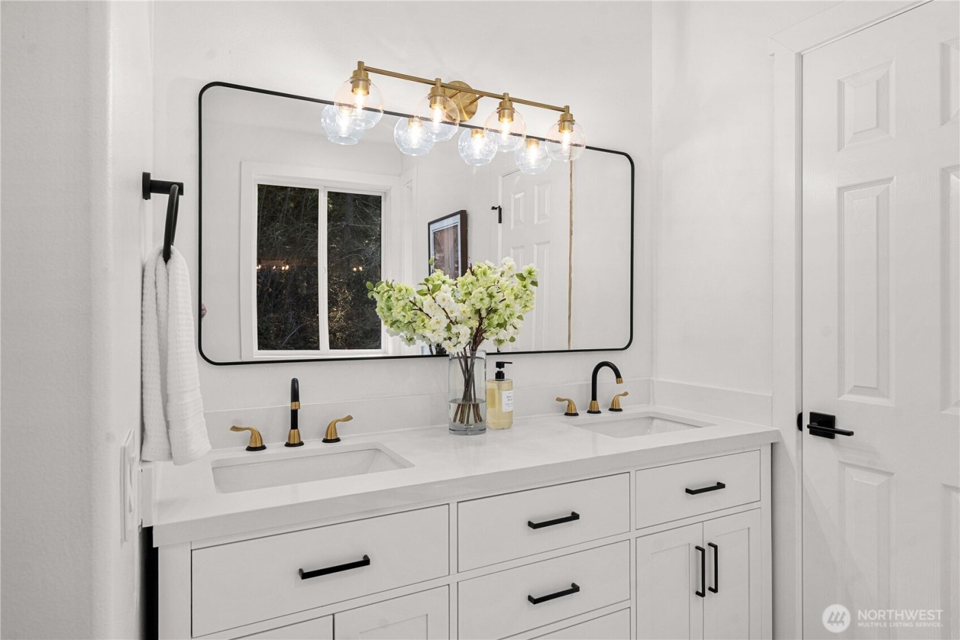 17003 SE 14th Lane , Bellevue, WA 98008