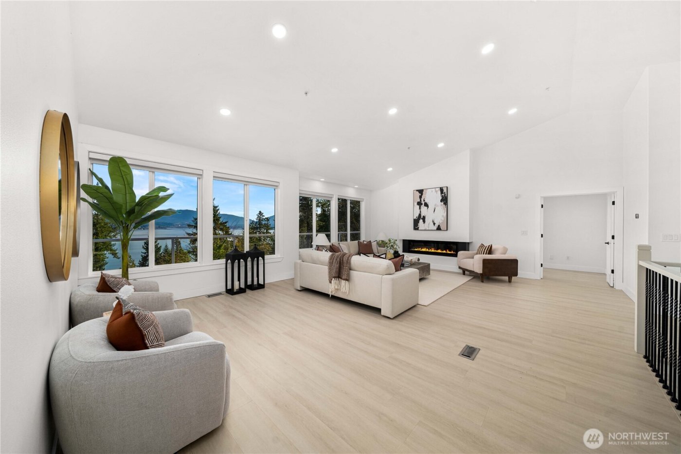 17003 SE 14th Lane , Bellevue, WA 98008