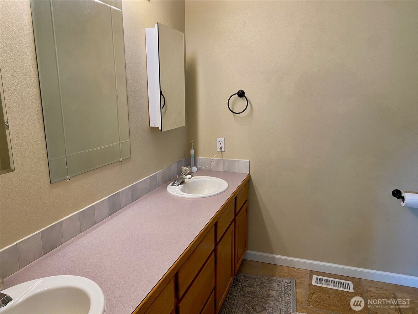 4883 Brent Road NE, Moses Lake, WA 98837