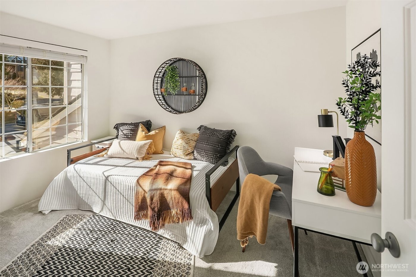 13726 NE 85th Street , Redmond, WA 98052