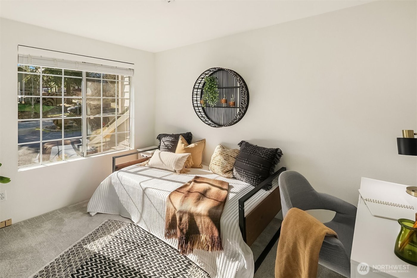 13726 NE 85th Street , Redmond, WA 98052