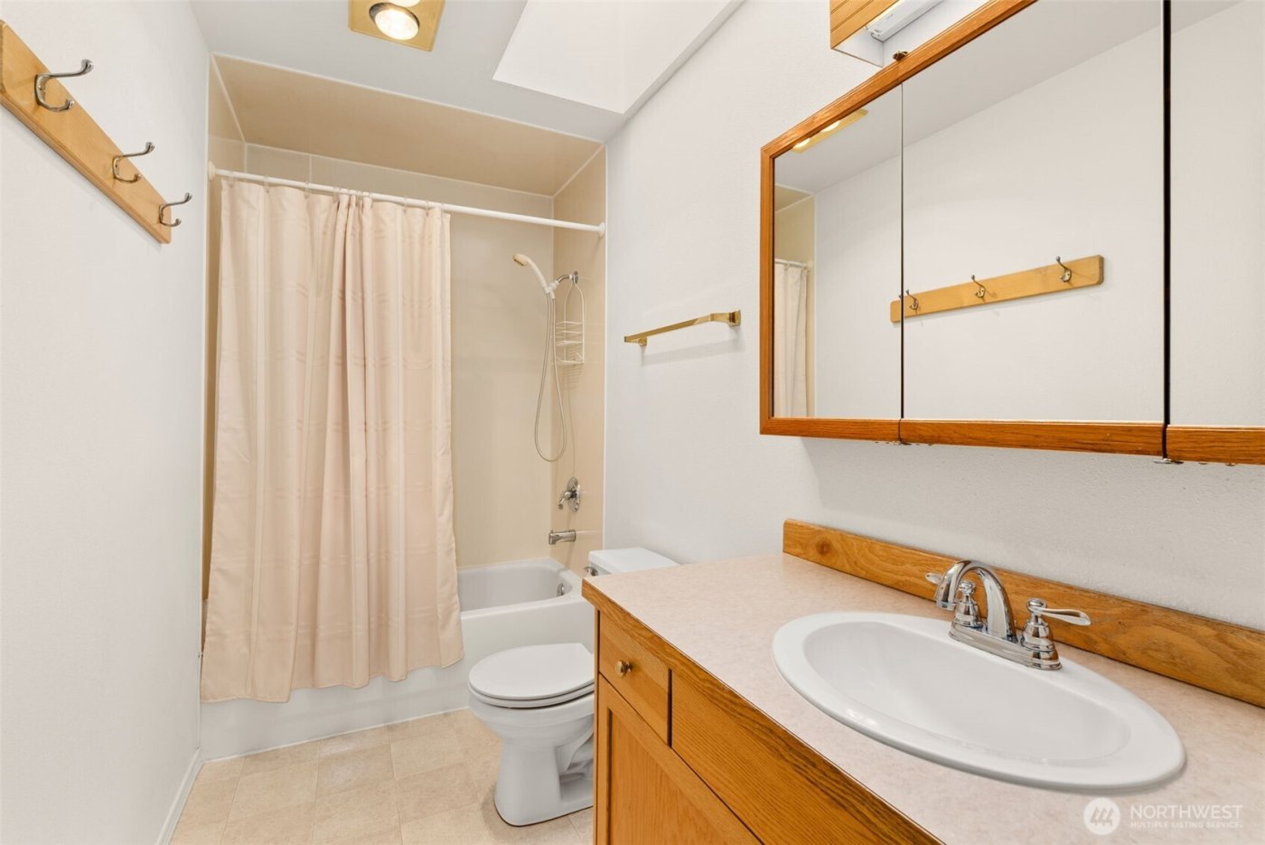 570 Wynooche Valley Road , Montesano, WA 98563