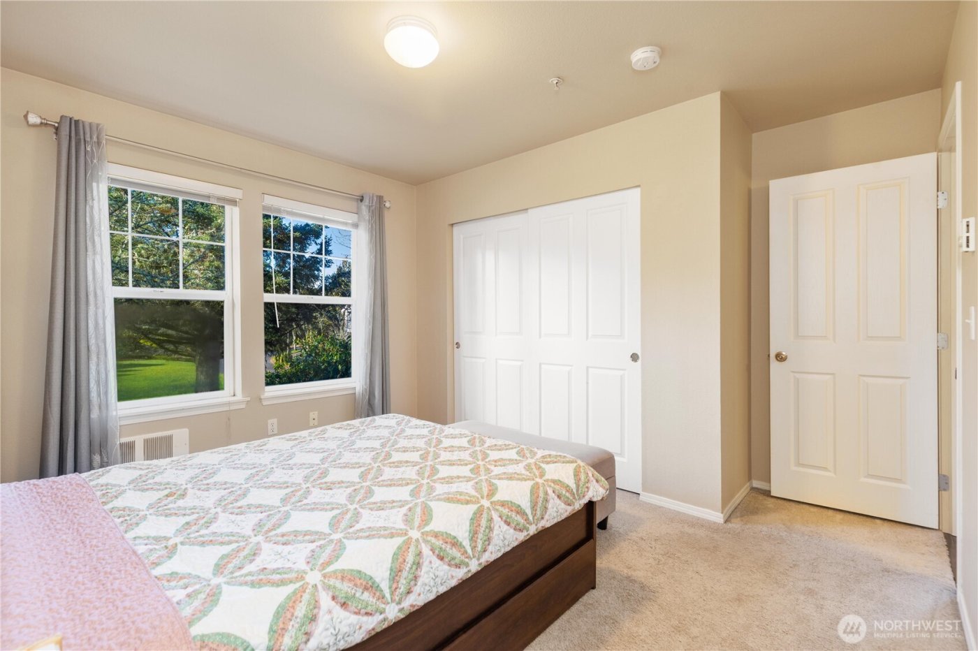 1746 Kennedy Place #E5, Dupont, WA 98327