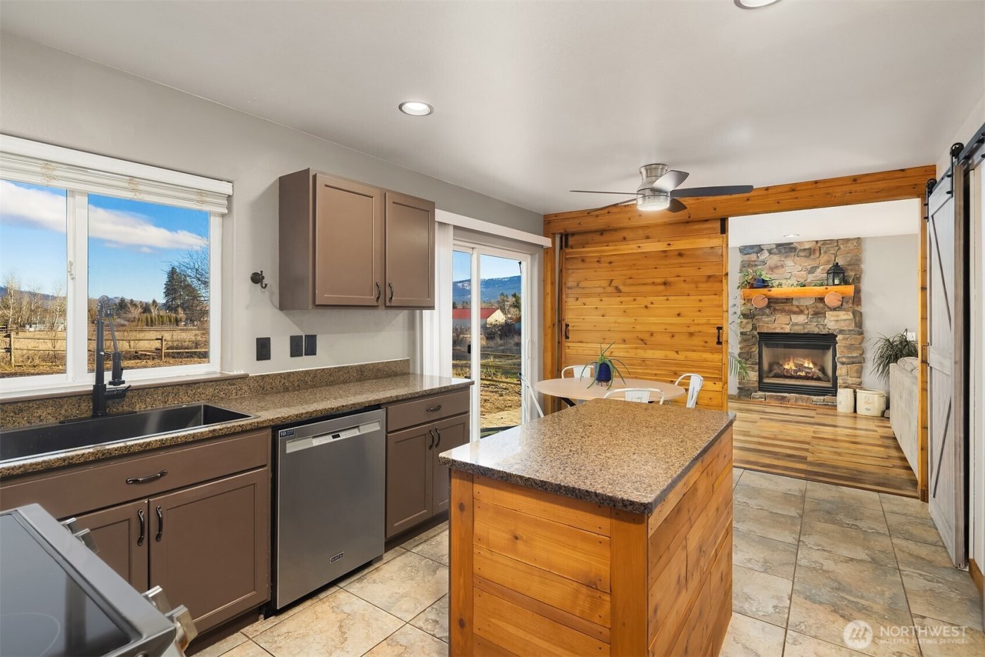 504 N Floral Avenue , Cle Elum, WA 98922