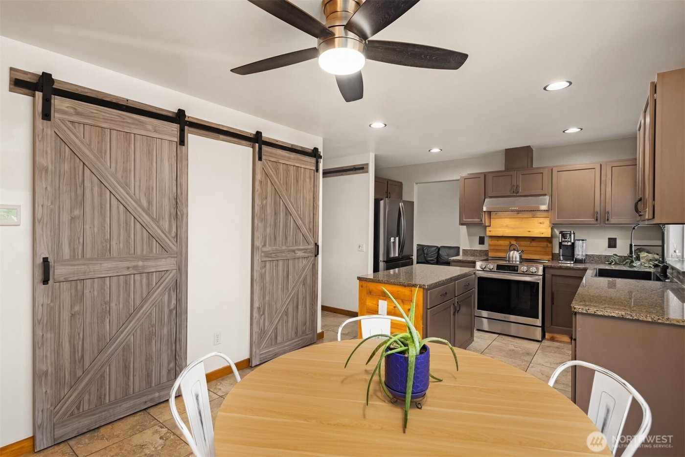 504 N Floral Avenue , Cle Elum, WA 98922